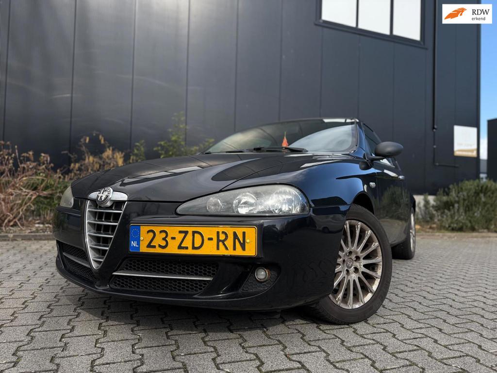 Alfa Romeo 147 1.9 JTD Business, Auto's, Alfa Romeo, Voorwielaandrijving, Gebruikt, 4 cilinders, 400 kg