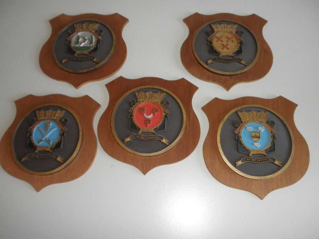Wapenschildjes.  Kon. Marine., Ophalen of Verzenden, Marine, Nederland, Overige typen