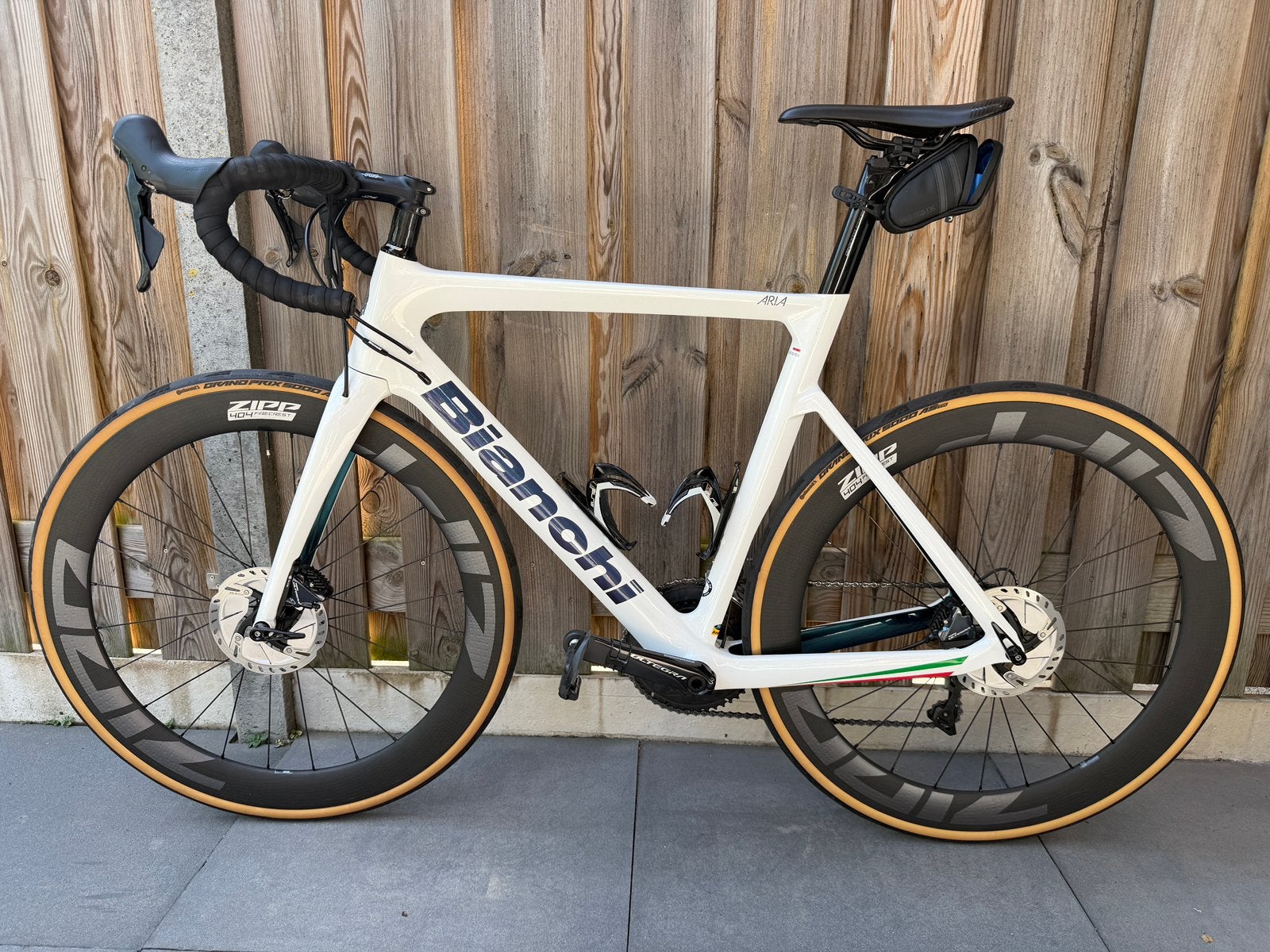 Bianchi Aria 2021 met Zipp Firecrest wielen 2026!, Carbon, Zo goed als nieuw, Meer dan 20 versnellingen, Ophalen