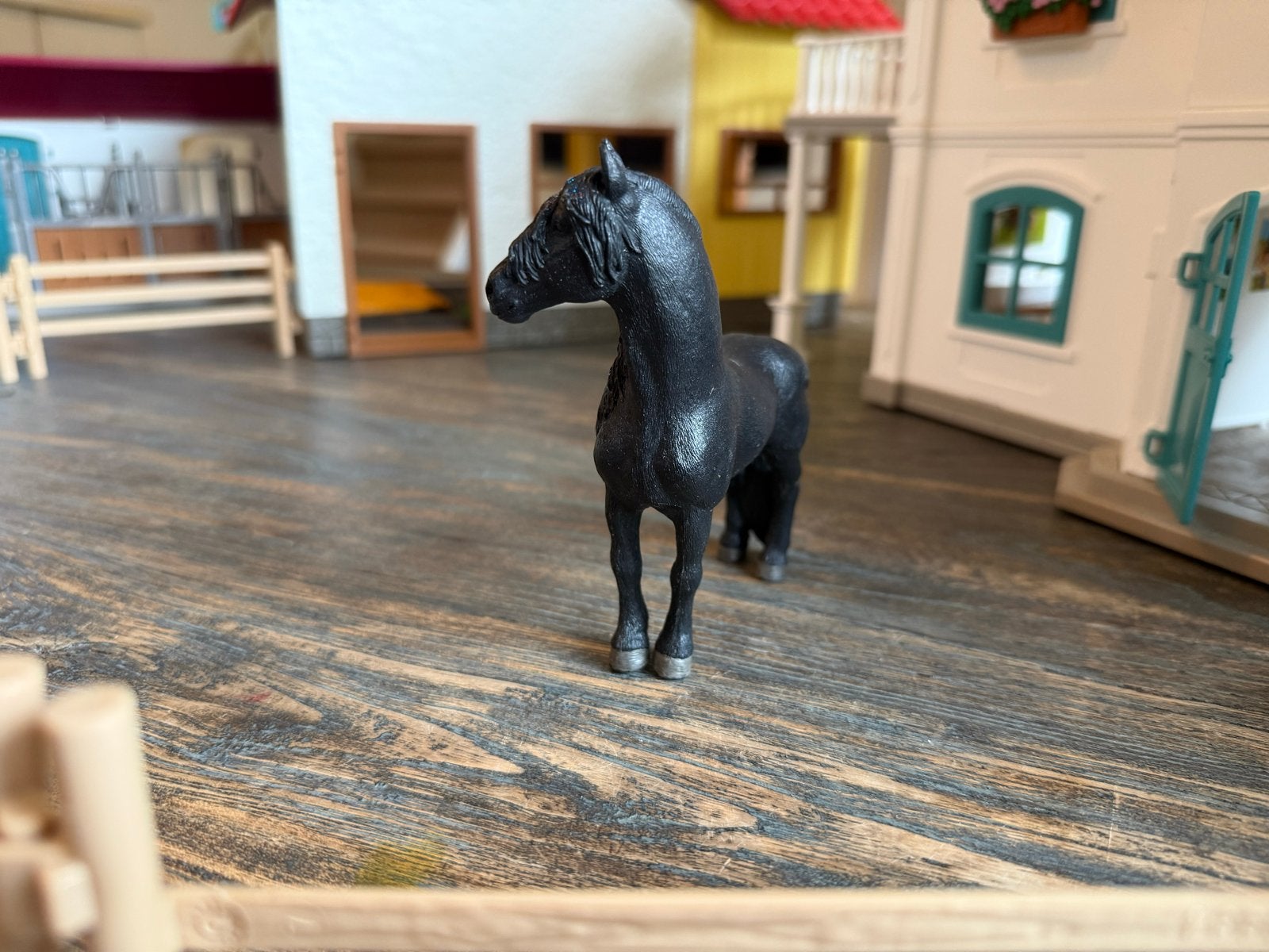Schleich Friese paard - Zwart speelgoedpaard, Kinderen en Baby's, Ophalen of Verzenden, Gebruikt