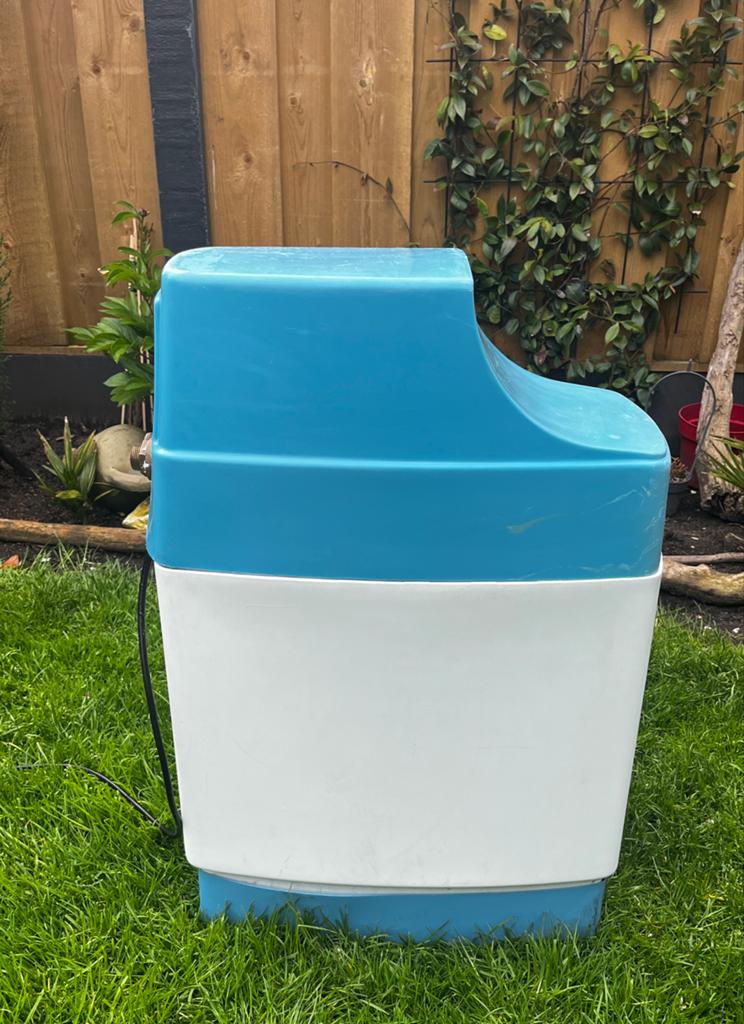 Lubron Waterontharder - Compact en Efficiënt, Ophalen, Gebruikt, Waterontharder met zout
