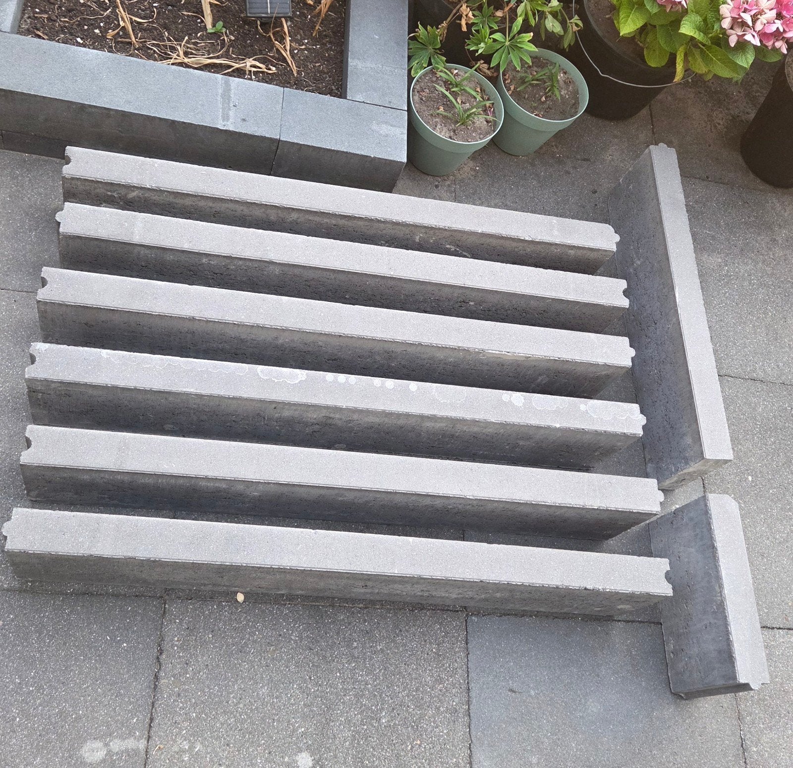 6 Opsluitbanden 100x20x6cm. Milambo/ grijs kleurig., Tuin en Terras, Tegels en Klinkers, Ophalen, Overige typen, Zo goed als nieuw
