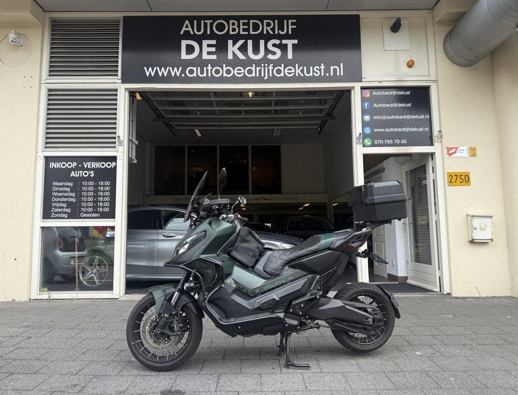 Honda Scooter NC 750 X-ADV 2020 AKRAPOVIC, Motoren, Motoren | Honda, Bedrijf, Scooter, meer dan 35 kW, ABS, LED Verlichting, Traction Control