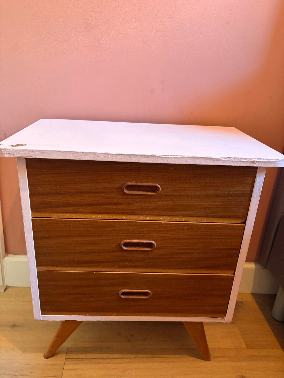 Vintage nachtkastje met 3 laden, Ophalen, Minder dan 50 cm, Gebruikt, 3 of 4 laden