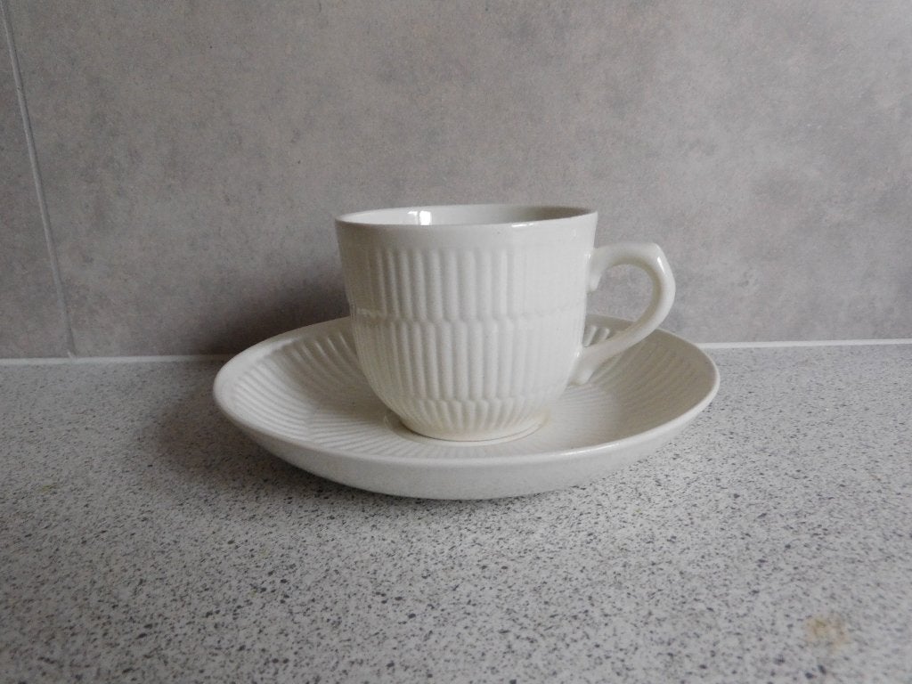 Koffie Kop en schotel Vienne Crème Royal Boch, Ophalen of Verzenden, Zo goed als nieuw, Royal Boch, Overige stijlen
