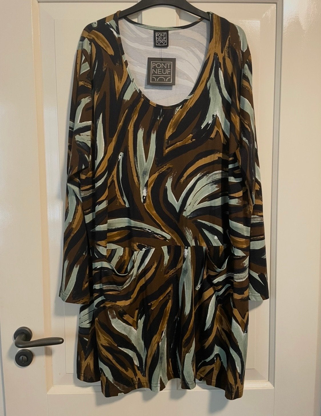 Nieuwe Pont Neuf jurk maat 52, Kleding | Dames, Ophalen of Verzenden, Nieuw, Bruin