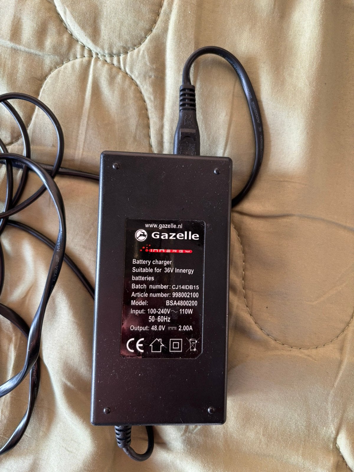 Gazelle acculader, Fietsen en Brommers, Fietsaccessoires | Fietsaccu's, Ophalen of Verzenden, Gebruikt