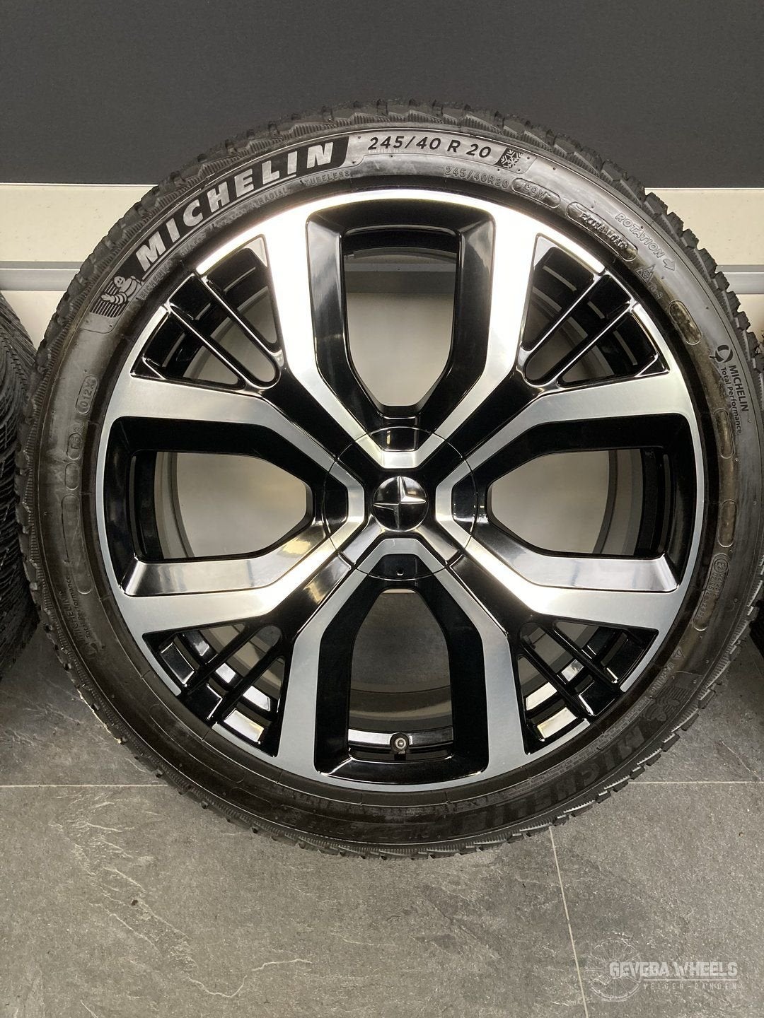 20” originele Polestar 2 velgen + winterbanden 5x108 3224395, -, -, Banden en Velgen, 20 inch