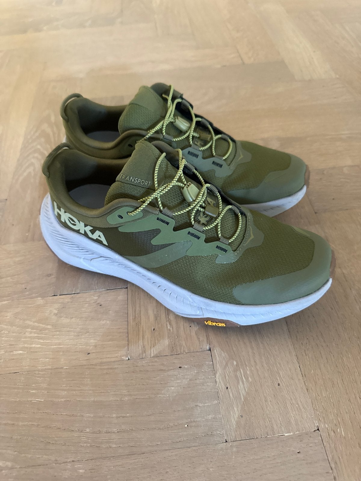 Hoka Transport wandelschoen - Olijfgroen - Maat 40 2/3, Ophalen of Verzenden, Zo goed als nieuw, Schoenen