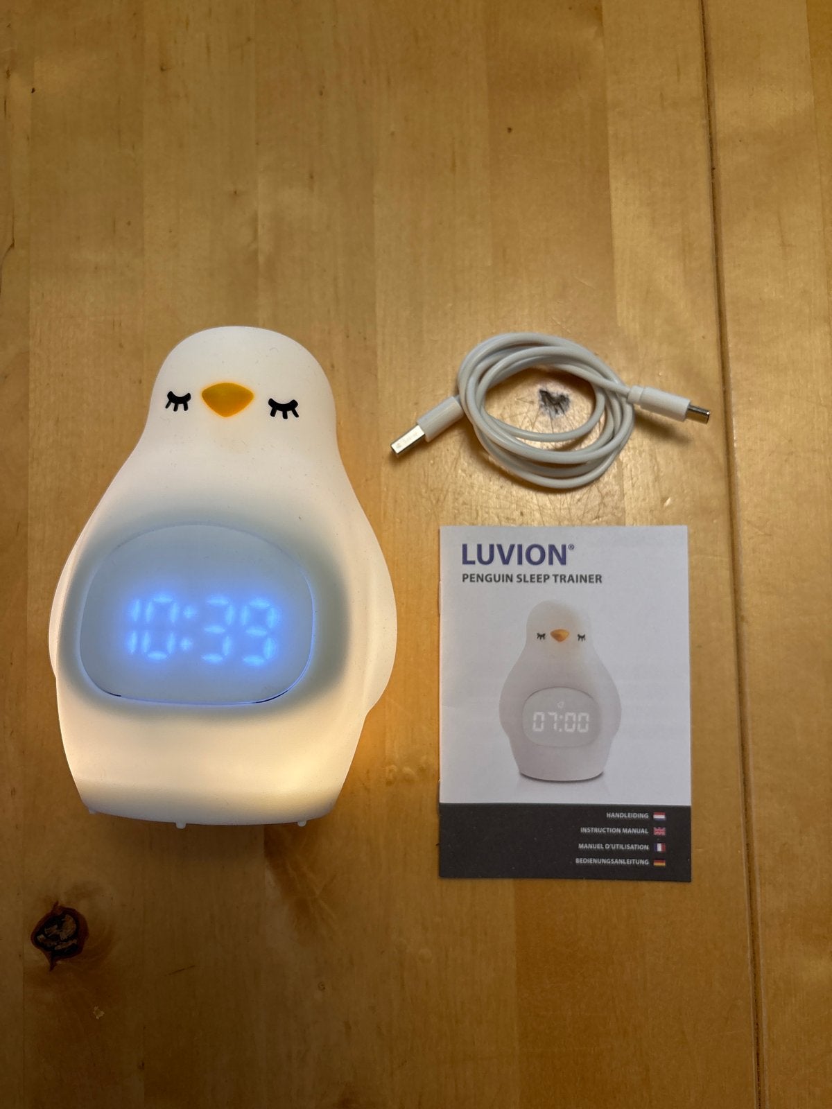 Luvion Pinguïn Slaaptrainer - Nachtlampje & Wekker, Ophalen of Verzenden, Zo goed als nieuw
