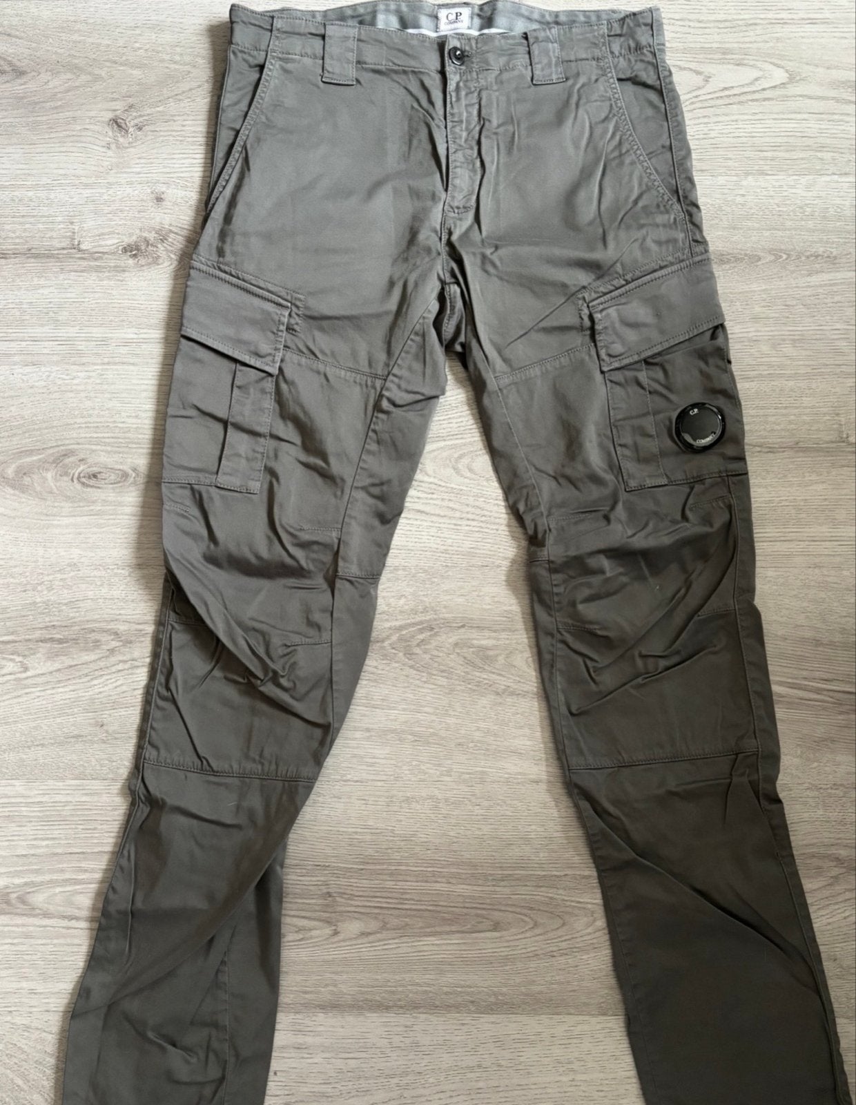 C.P. Company broek grijs - Nieuw, Kleding | Heren, Verzenden, Nieuw, Maat 48/50 (M), Grijs