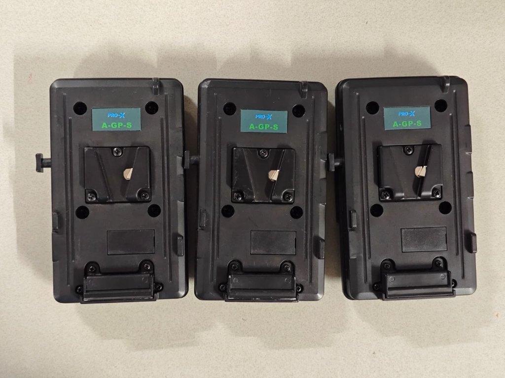 Switronix Pro-X A-GP-S Adapter: 3-Stud mount naar V-Mount, Ophalen of Verzenden, Zo goed als nieuw