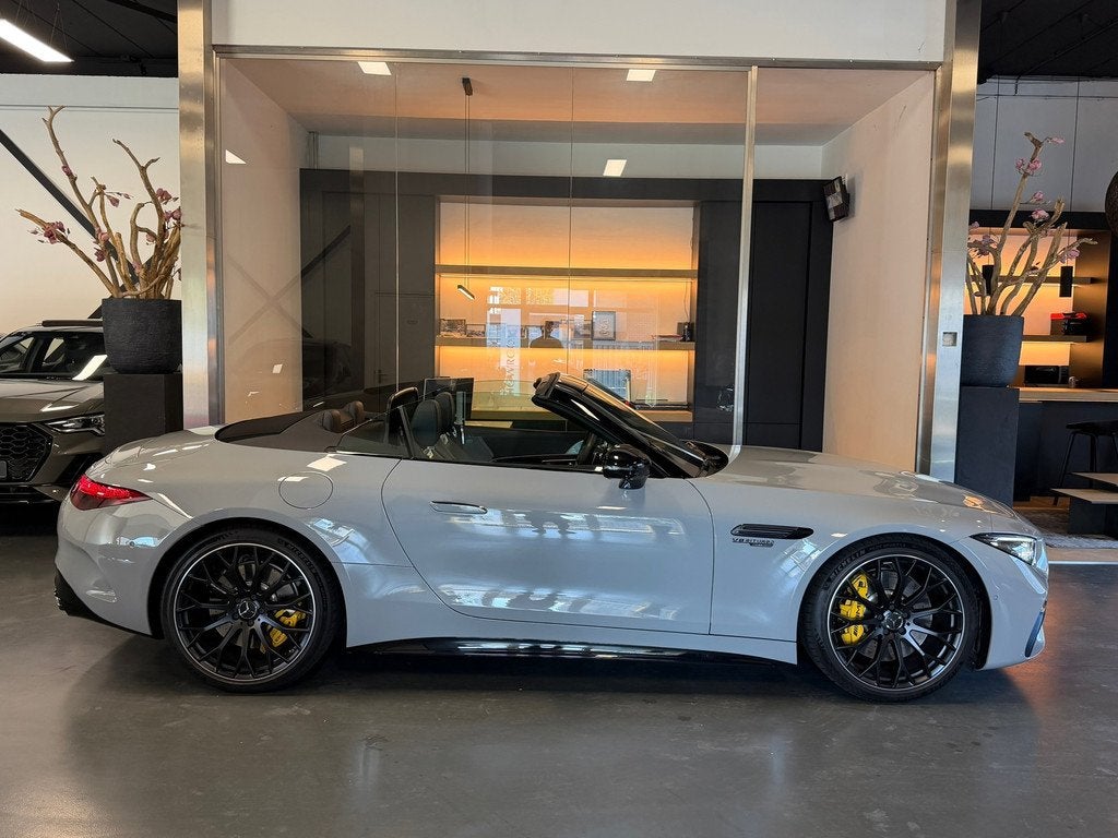 Mercedes-Benz SL-klasse Roadster AMG 63 4MATIC+ 2022 nardo g, Auto's, Automaat, Automatische klimaatregeling, Gebruikt, Cabriolet