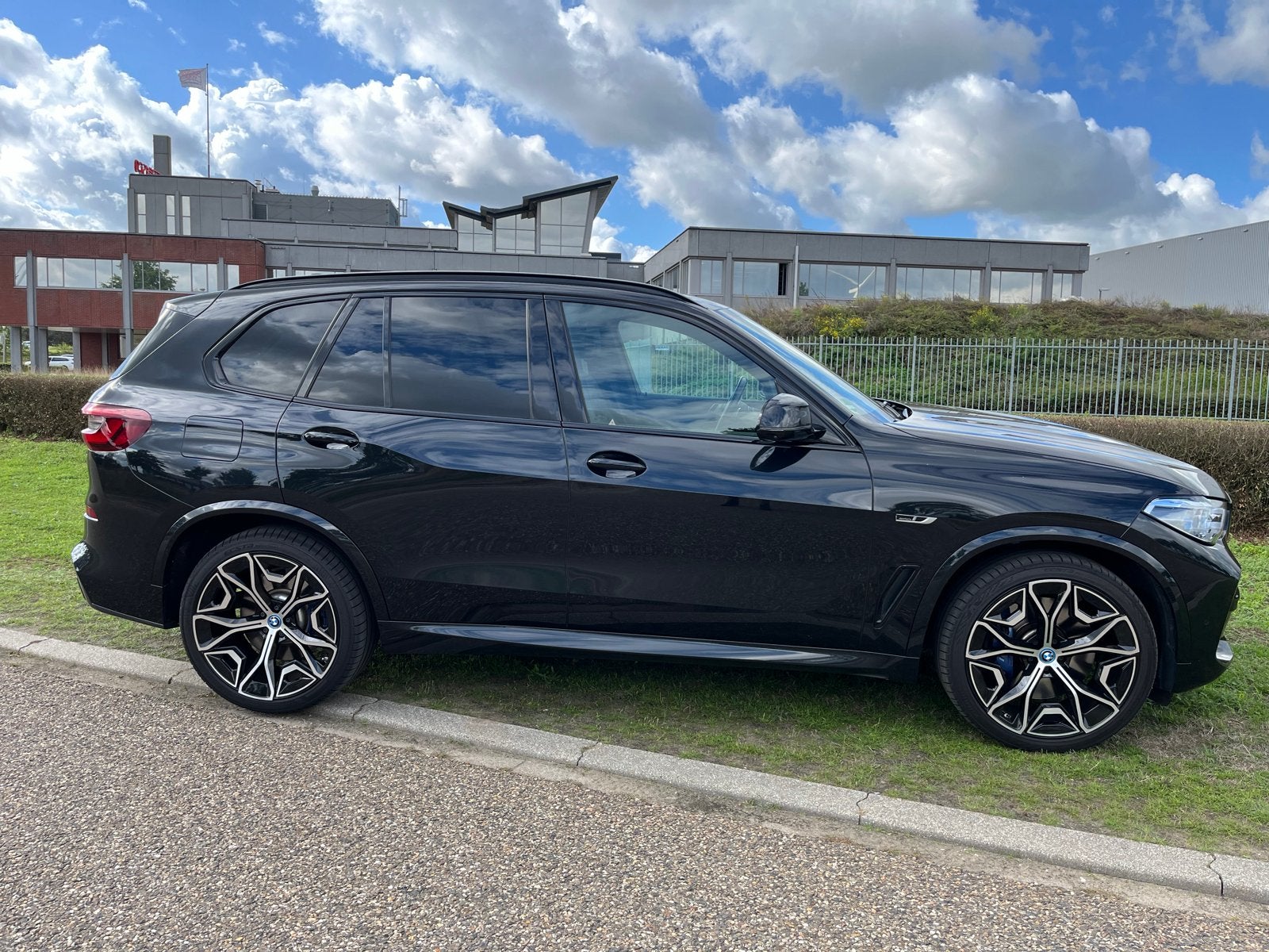 BMW X5 Xdrive45e 394pk Aut 2023 Zwart BTW, 77 km/l, 394 pk, Zwart, 2410 kg