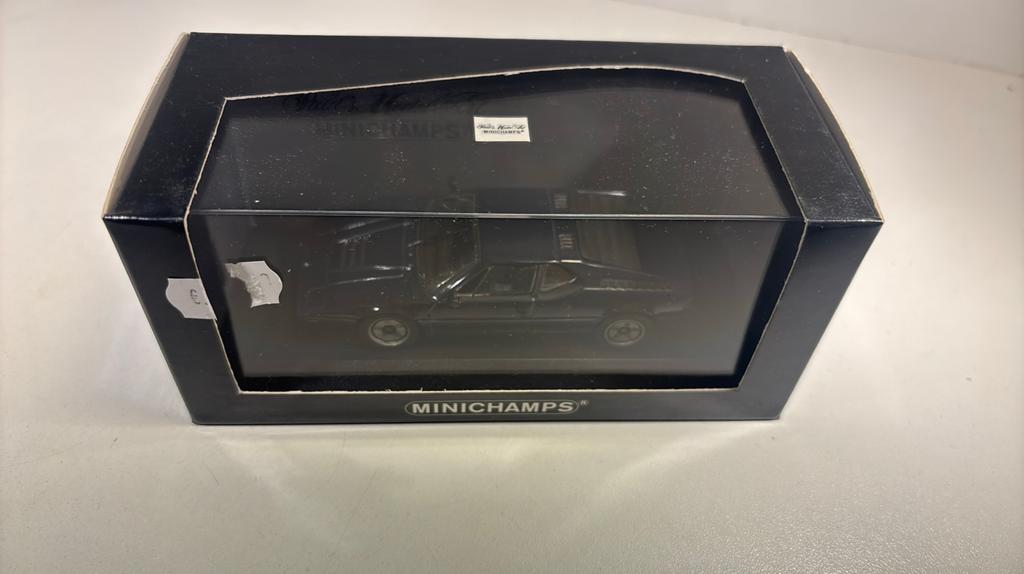 Bmw m1 bleu minichamps 1.43, Ophalen of Verzenden, A, A, A