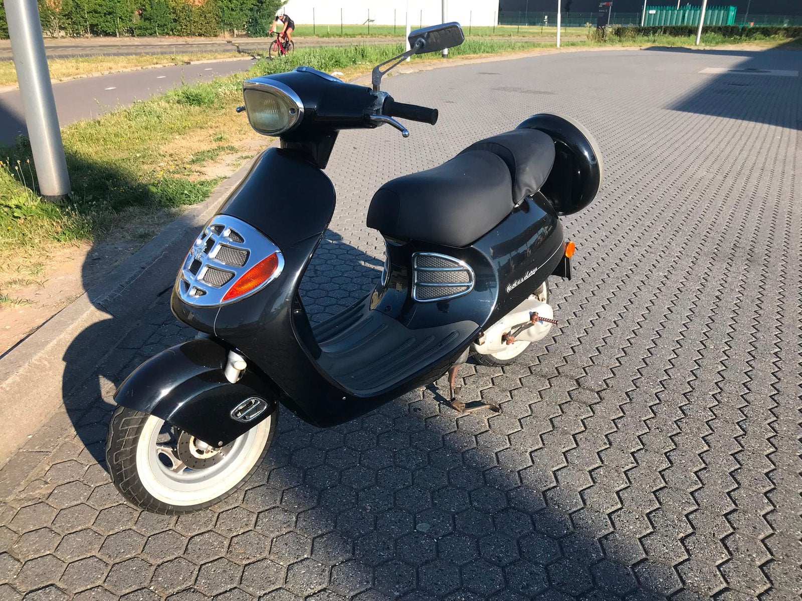 Zwart Malaguti Yesterday, Ophalen, Zo goed als nieuw, Benzine, Overige modellen