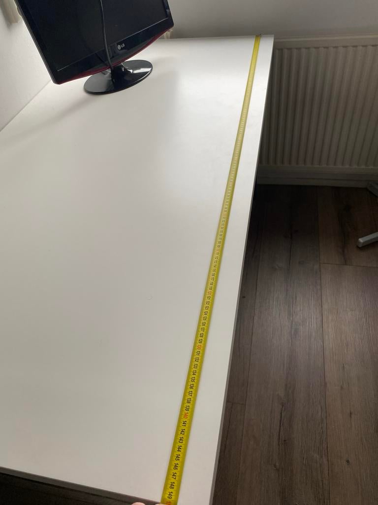 Mooie witte IKEA tafel in zeer goede staat, Ophalen, 100 tot 150 cm, 50 tot 100 cm, Zo goed als nieuw