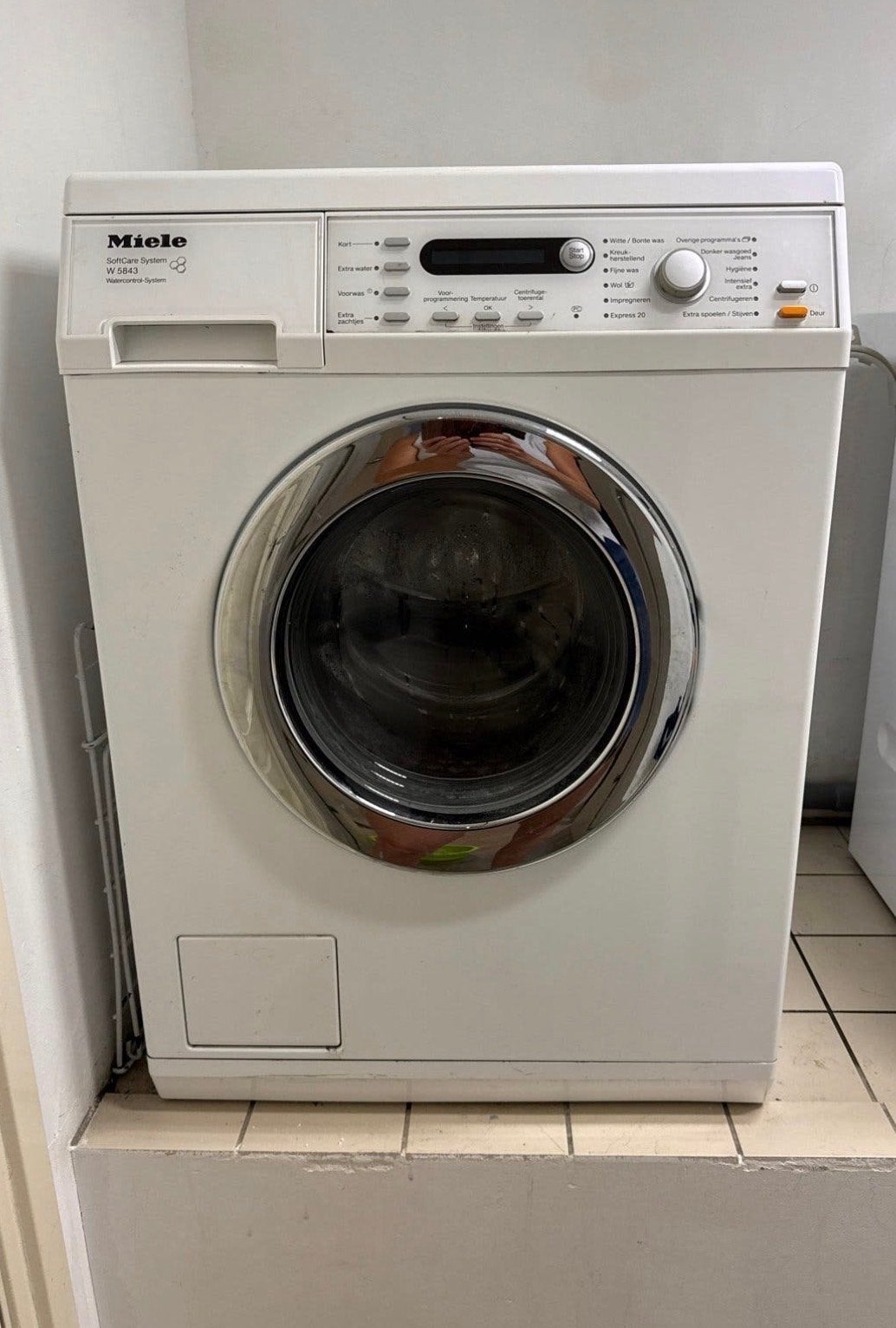 Miele Wasmachine W 5843 - Voor de handige klusser, Ophalen, Voorlader, Niet werkend, 85 tot 90 cm