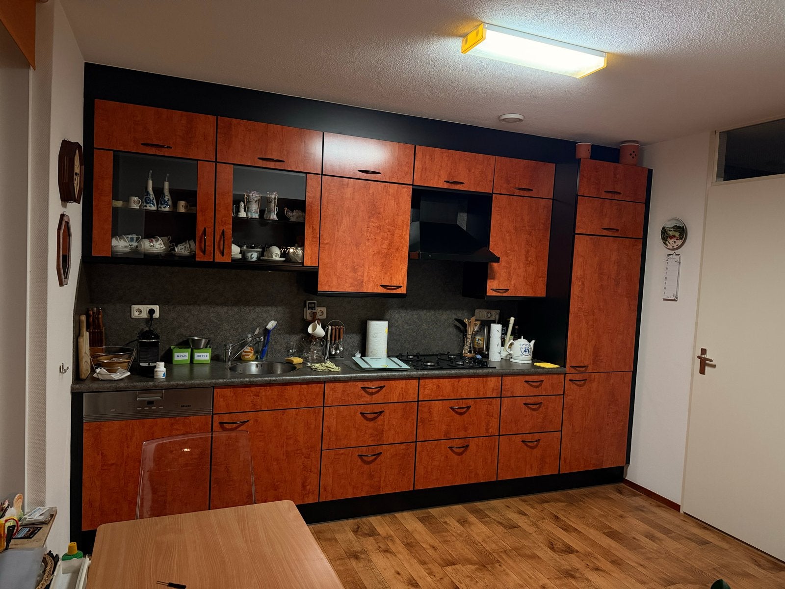 Bruynzeel keuken met kersenhouten look en Miele vaatwasser, Ophalen, Overige materialen, Bruin, Overige typen