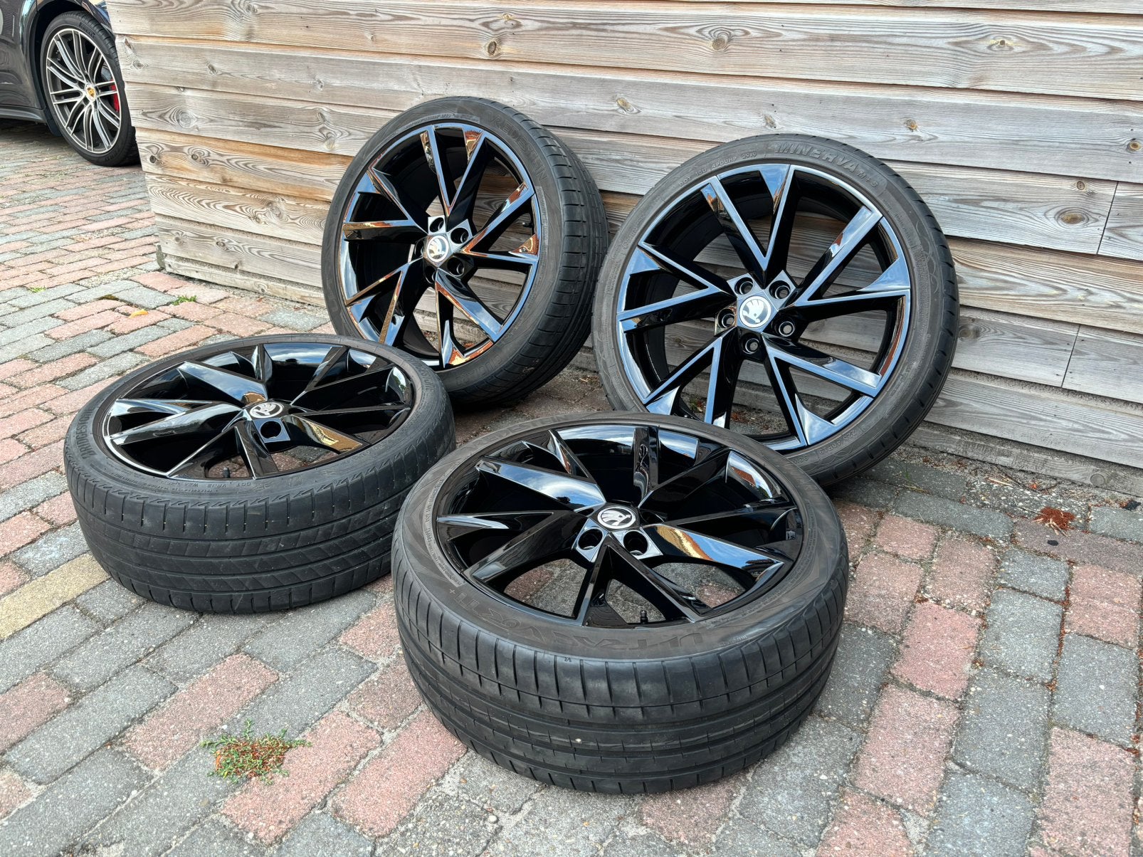 19 inch Skoda Karoq velgen Sportline Seat Ateca Vw t-roc, Auto-onderdelen, Banden en Velgen, Gebruikt, Banden en Velgen, Personenwagen