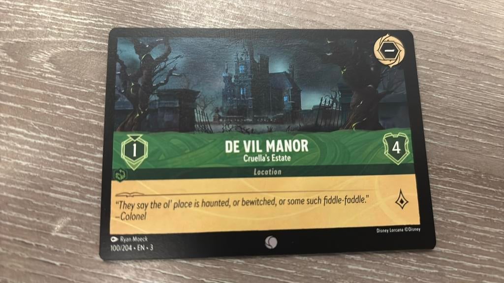 Disney Lorcana De Vil Manor cruella 100-204 3INK nonfoil, Ophalen of Verzenden, Zo goed als nieuw