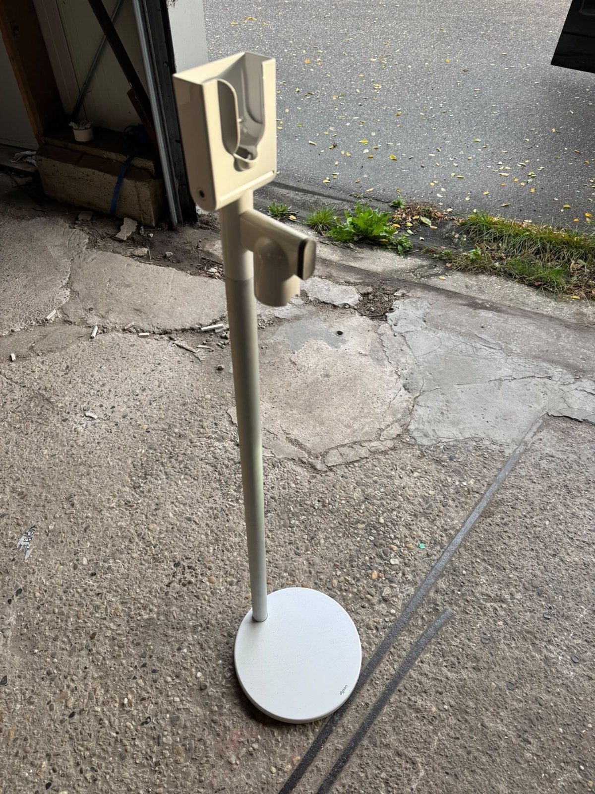 Dyson Vloerstandaard voor steelstofzuiger, Gebruikt, Dyson, Steelstofzuiger, Oplaadstation