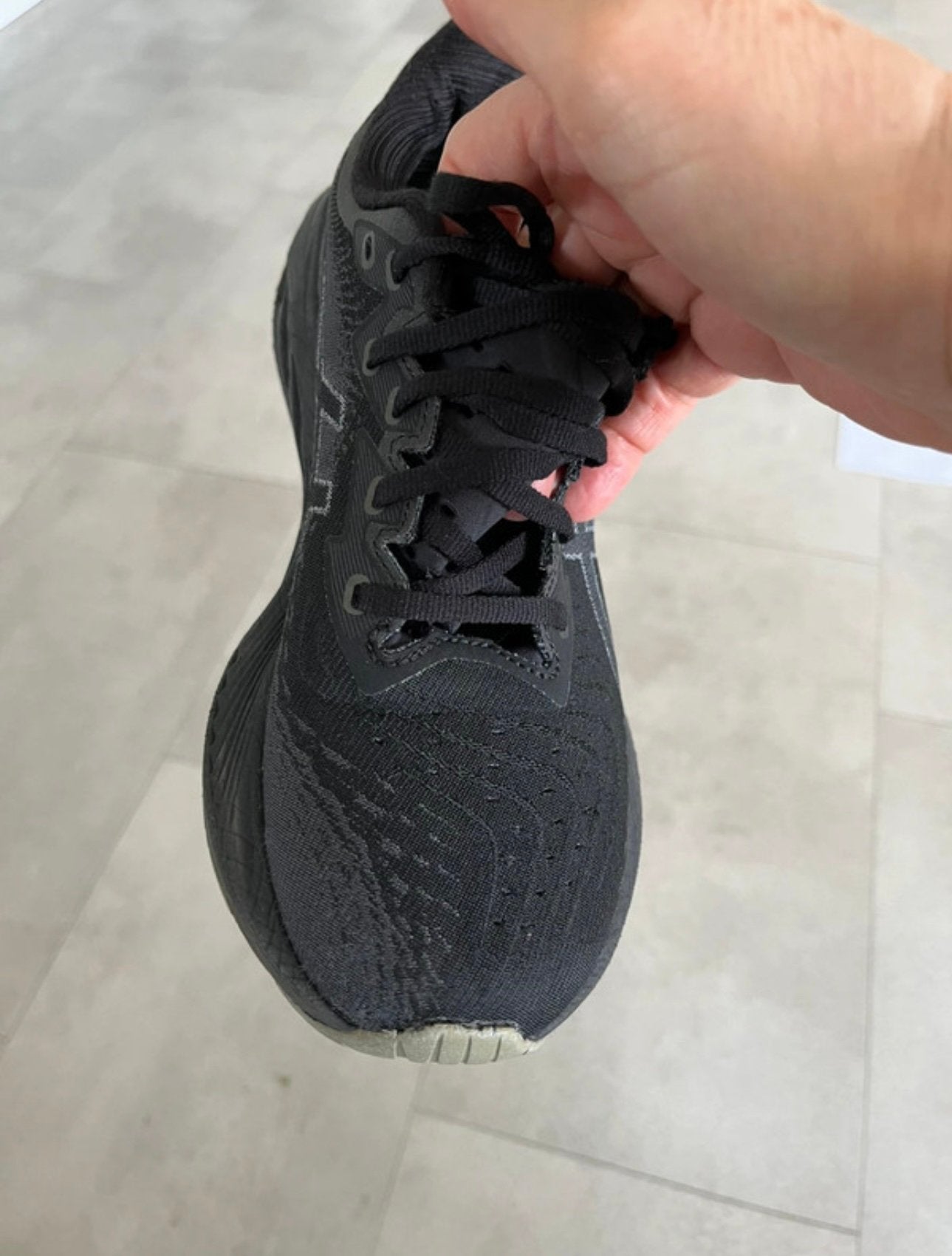 Men’s Asics, Ophalen of Verzenden, Zo goed als nieuw, Sportschoenen, Zwart