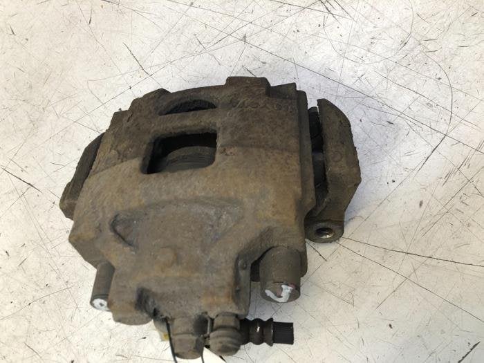 Remklauw (Tang) rechts-voor van een Toyota Yaris, Gebruikt, -, -, Ophalen of Verzenden