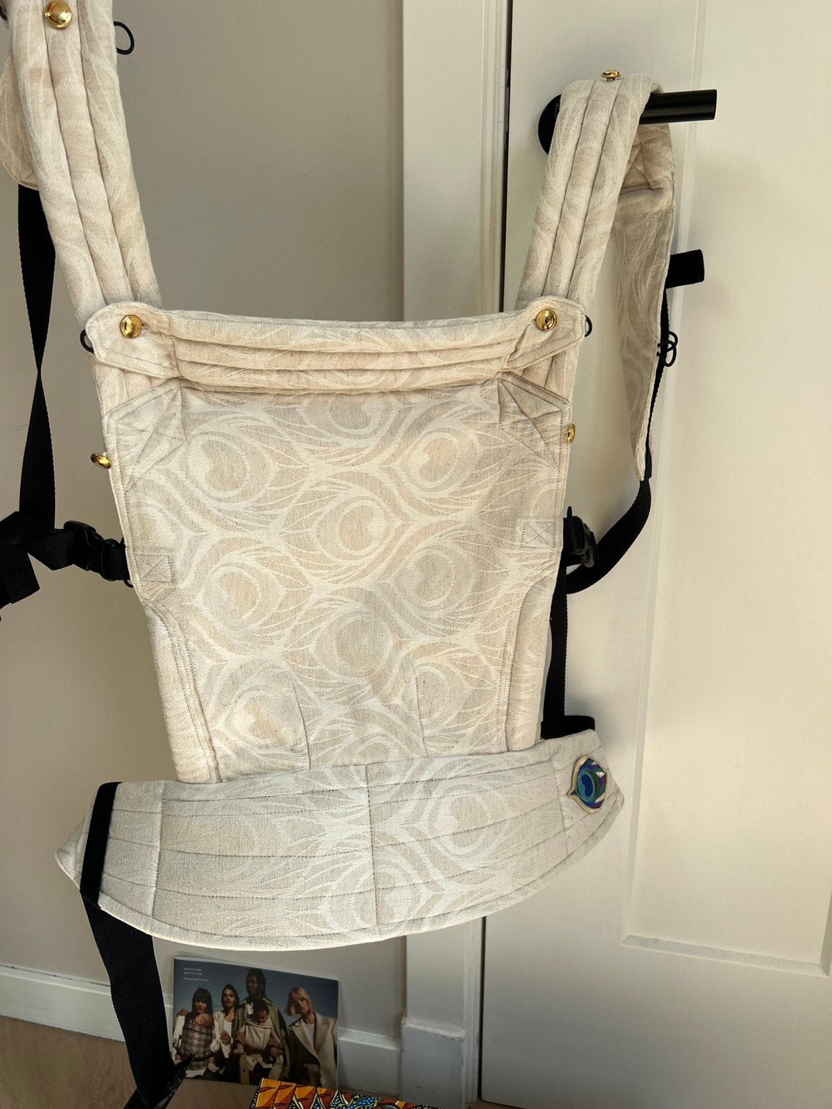 Artipoppe Zeitgeist Argus Oat beige linnen (compleet+doos), Buik of Rug, Zo goed als nieuw, Draagzak, Ophalen