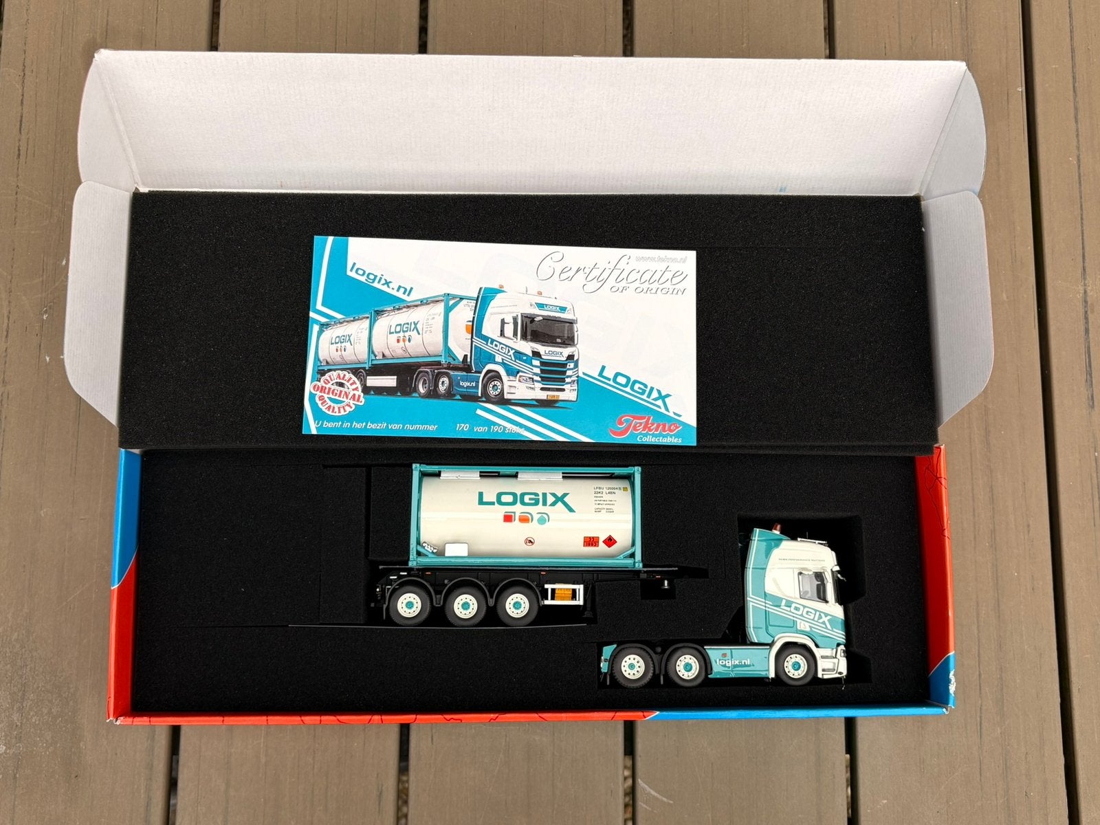 Scania NGR 6x2 trekker met ISO tankcontainer, Ophalen of Verzenden, Zo goed als nieuw, Bus of Vrachtwagen, Tekno