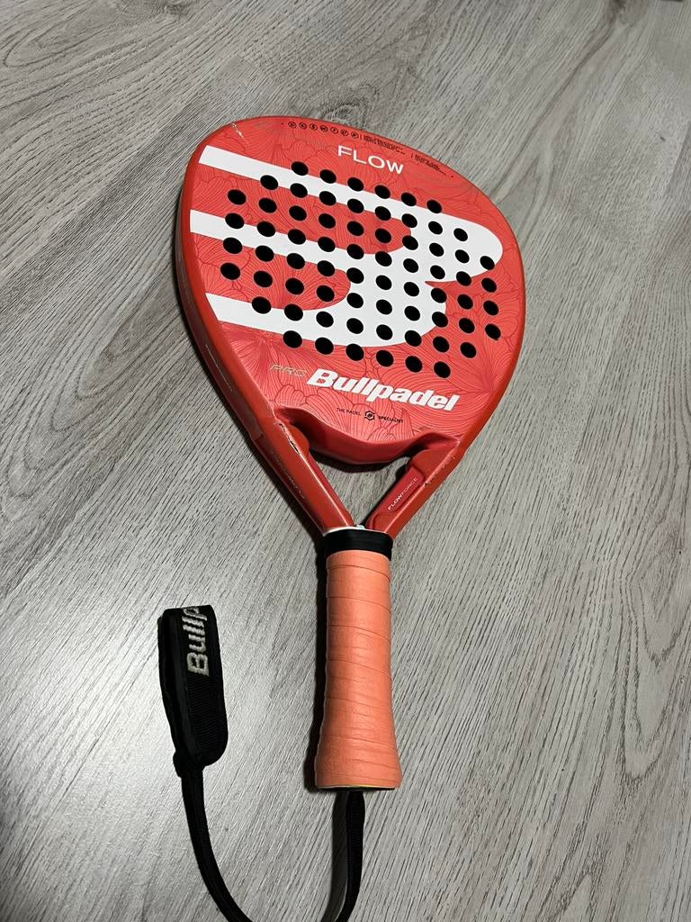 Bullpadel Flow Padelracket, Sport en Fitness, Padel, Ophalen of Verzenden, Zo goed als nieuw