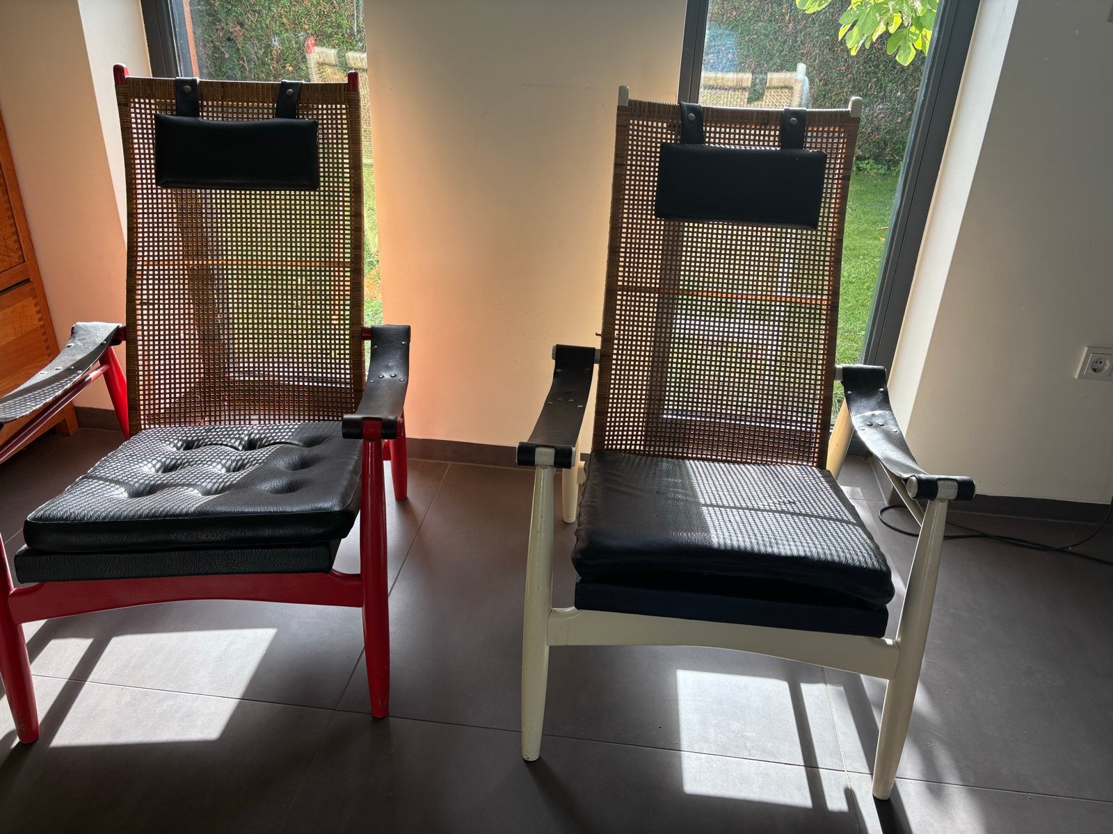 P. J. Muntendam voor gebr Jonkers stoelen., Ophalen