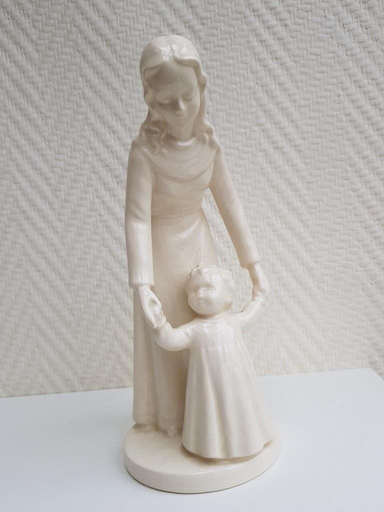D091 Goebel beeldje, moeder en kind, 20,5 cm, Ophalen of Verzenden