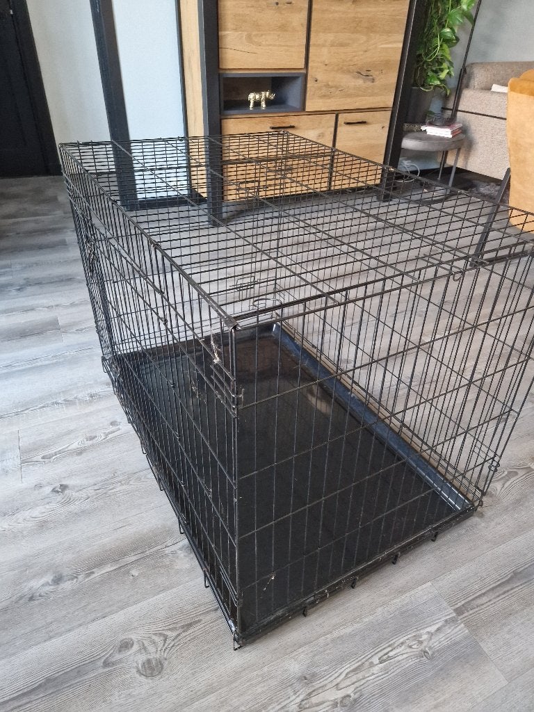 honden bench zwart 105 x 70 x 75, Dieren en Toebehoren, Ophalen of Verzenden, Gebruikt