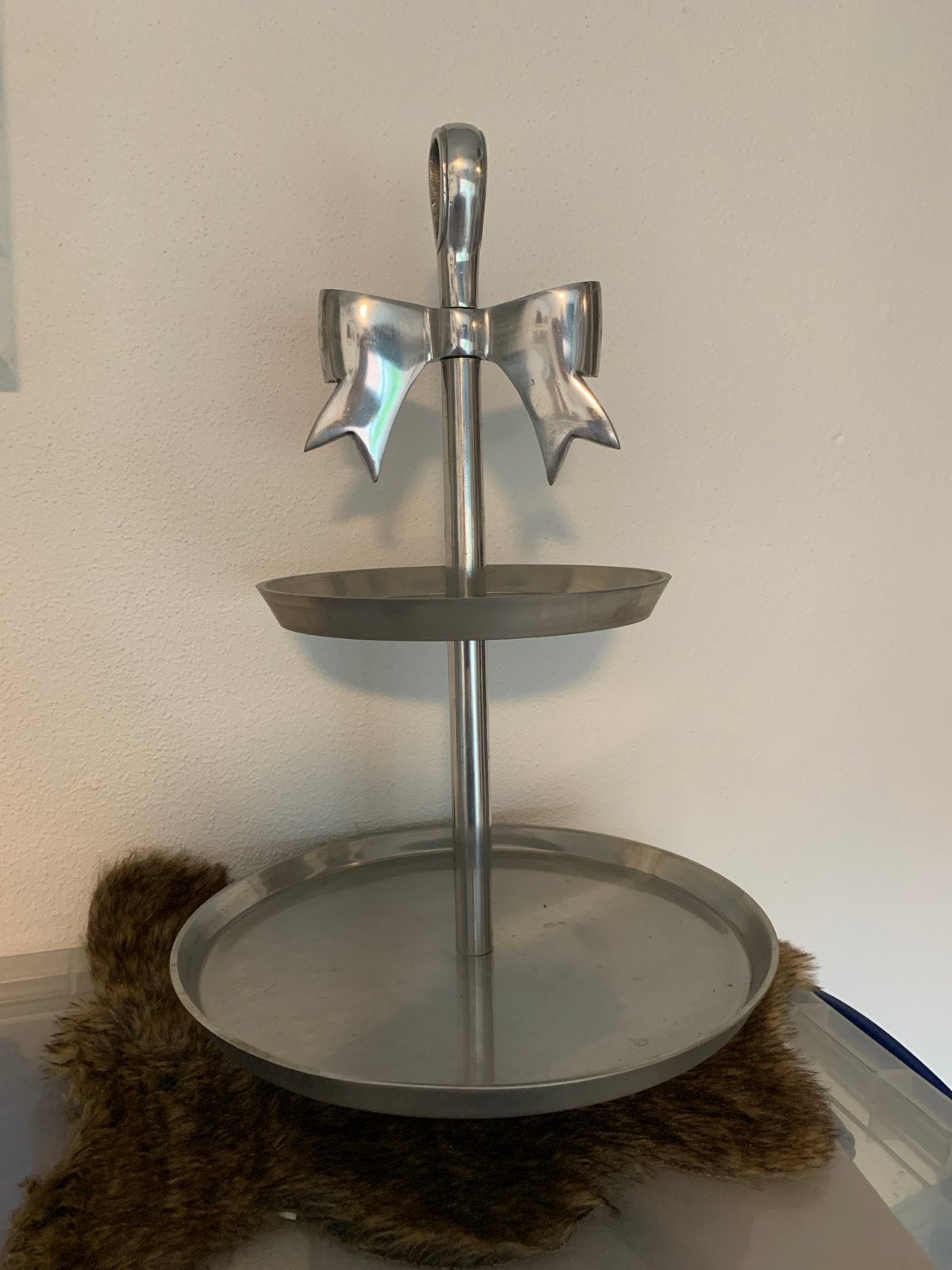 Riviera Maison Etagere met strik - Metaal, Op voet, Overige typen, Rond, Ophalen of Verzenden