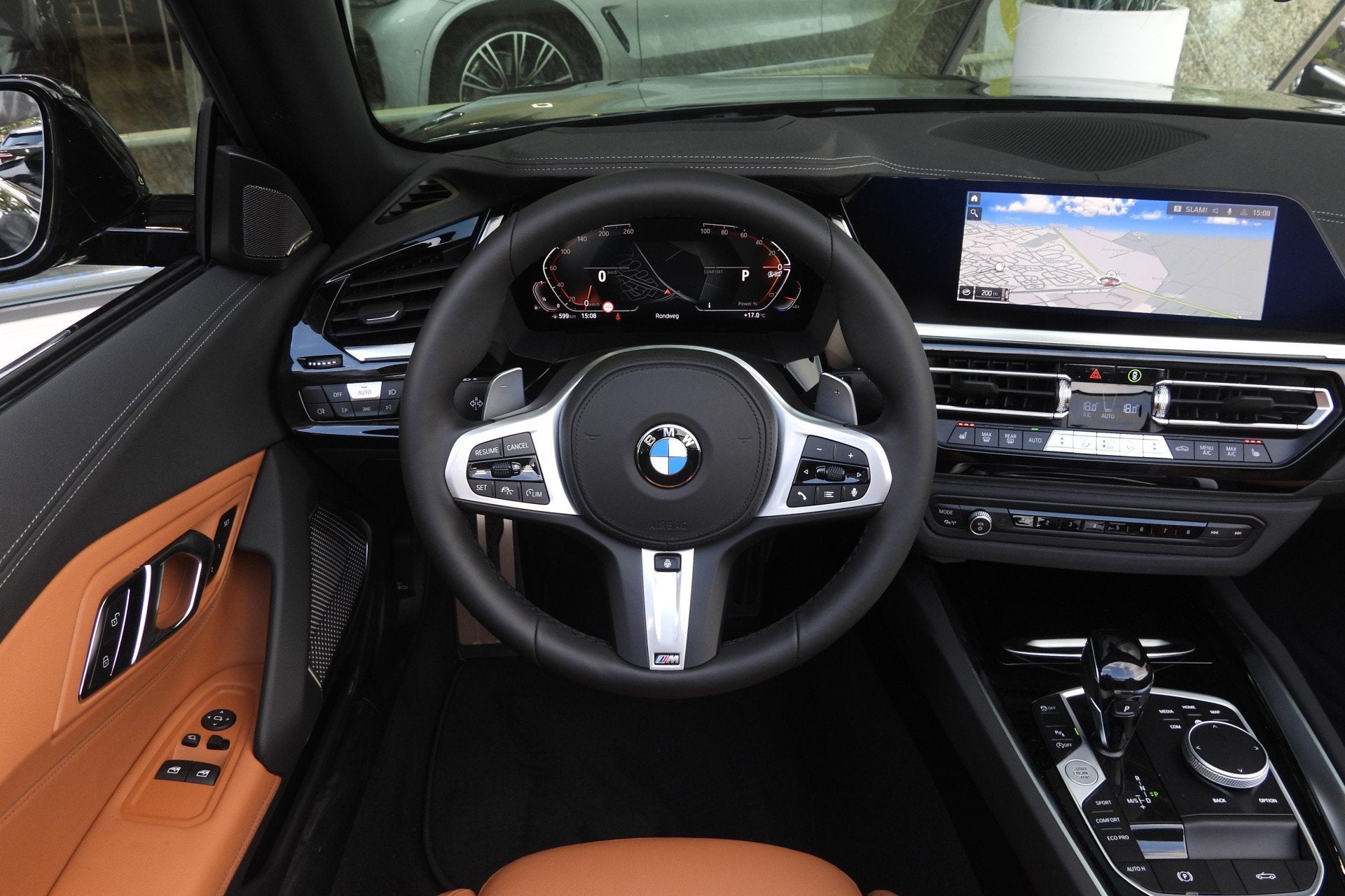 Foto 2 van BMW Z4 Roadster sDrive20i High Executive M Sport Automaat /