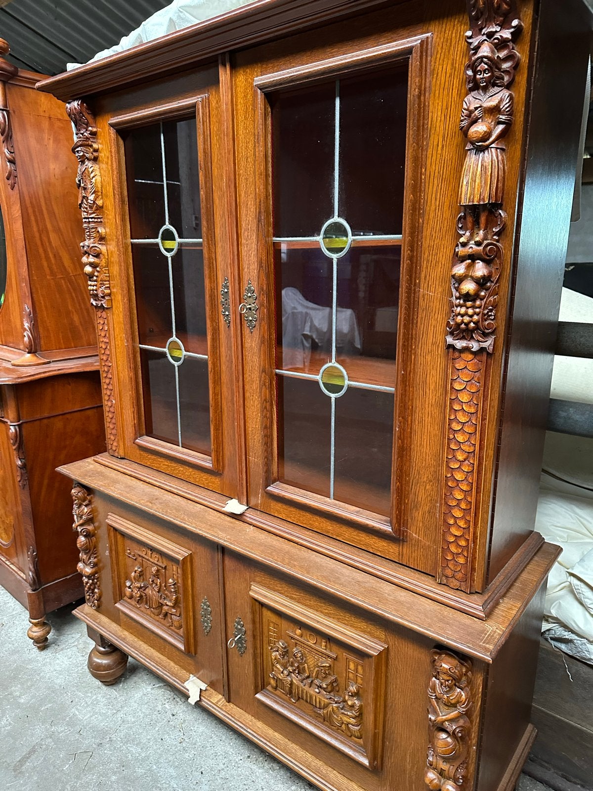 Rustieke kast met glas-in-lood 15€, Ophalen