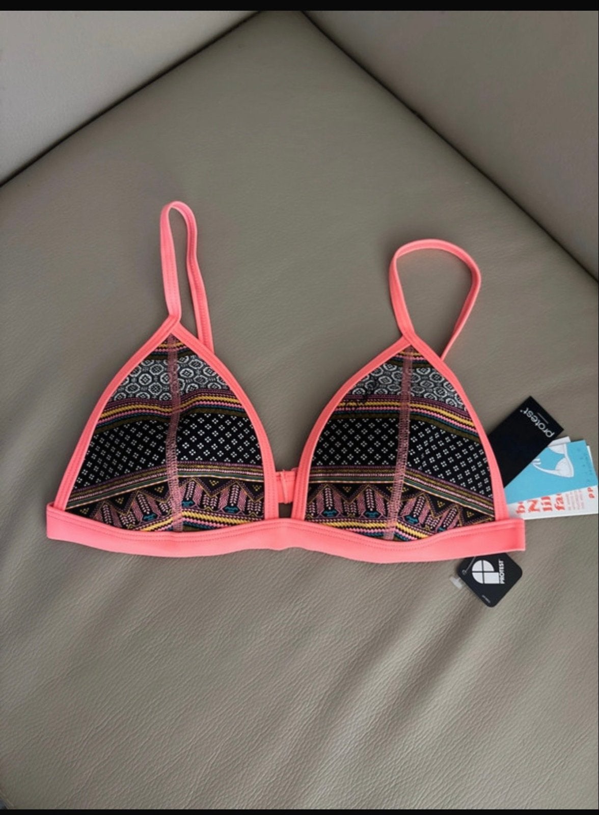 Protest bikini top neon roze Maat S /36, Ophalen of Verzenden, Nieuw, Roze, Bikini