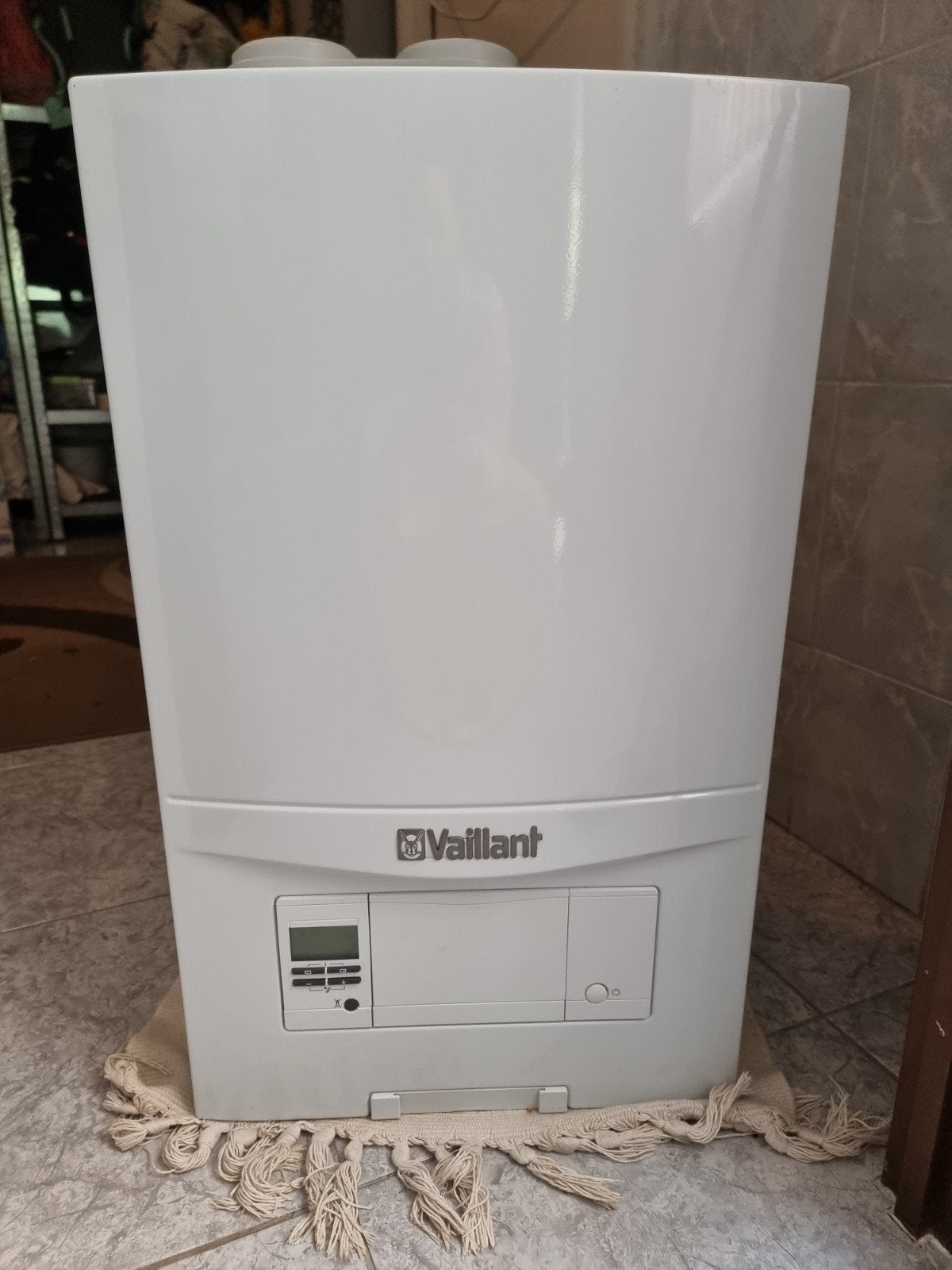 Vaillant hrSOLIDE plus VHR NL 30-34/3-5 CV-ketel, Ophalen, 30 tot 80 cm, Gebruikt, Hoog rendement (Hr)