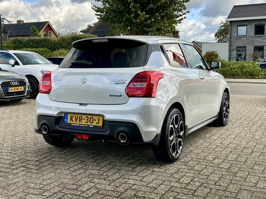 Suzuki Swift 1.4 Sport 129PK Smart Hybrid 1e eigenaar, Auto's, Keurmerk '100% Onderhouden', Dealer onderhouden, Stof, Gebruikt