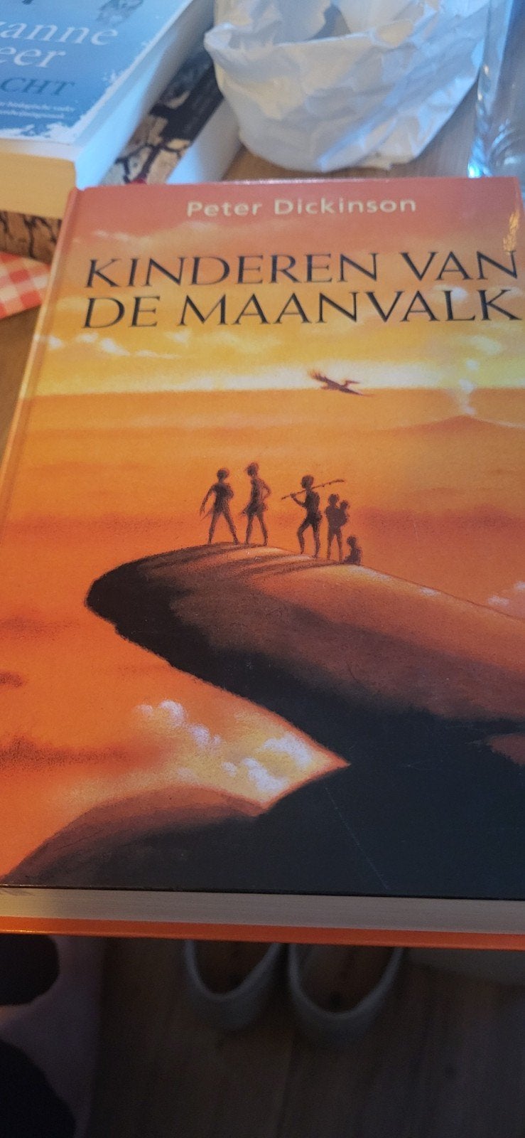 Kinderen van de Maanvalk - Peter Dickinson, Ophalen, Gelezen, Peter Dickinson