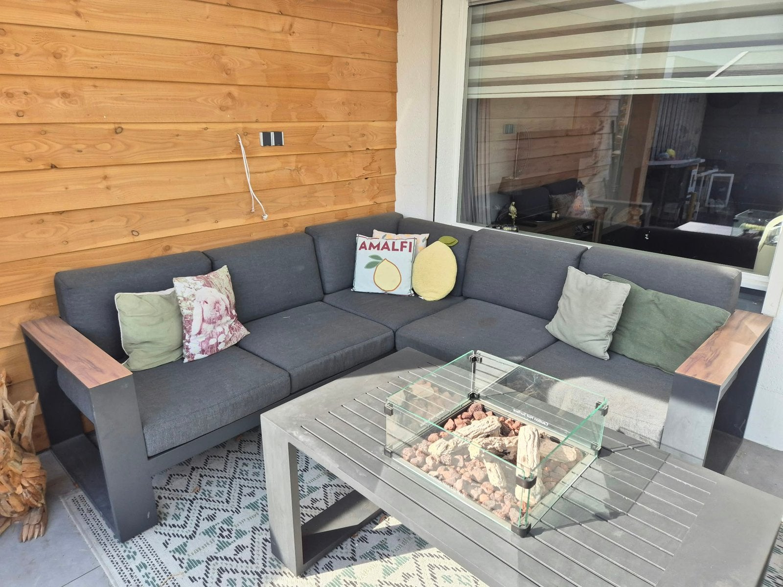 Garden impression plaza met vuurhaard, Tuin en Terras, Ophalen, Zo goed als nieuw