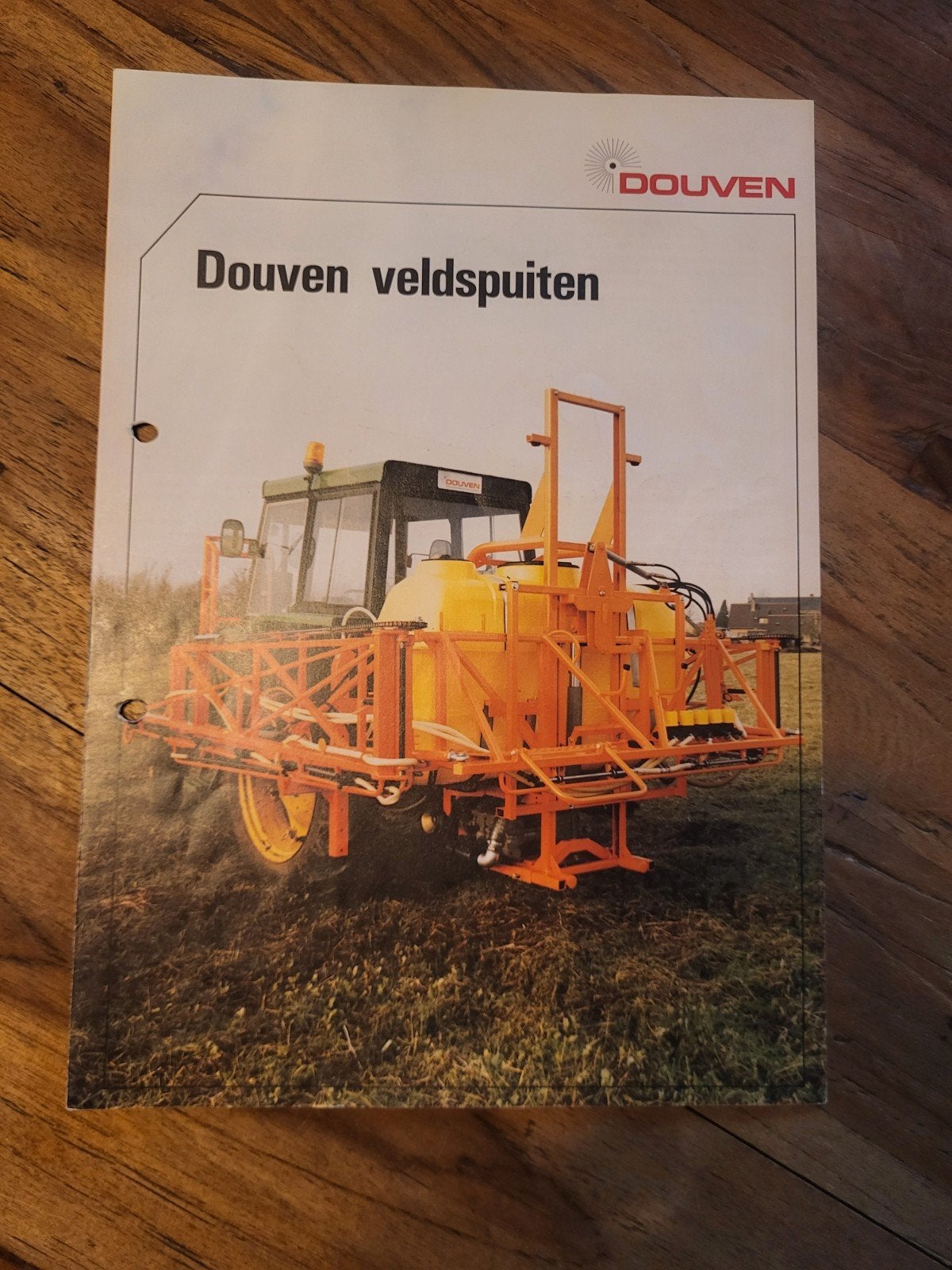 tractor folder DOUVEN veldspuiten, Ophalen of Verzenden, Zo goed als nieuw