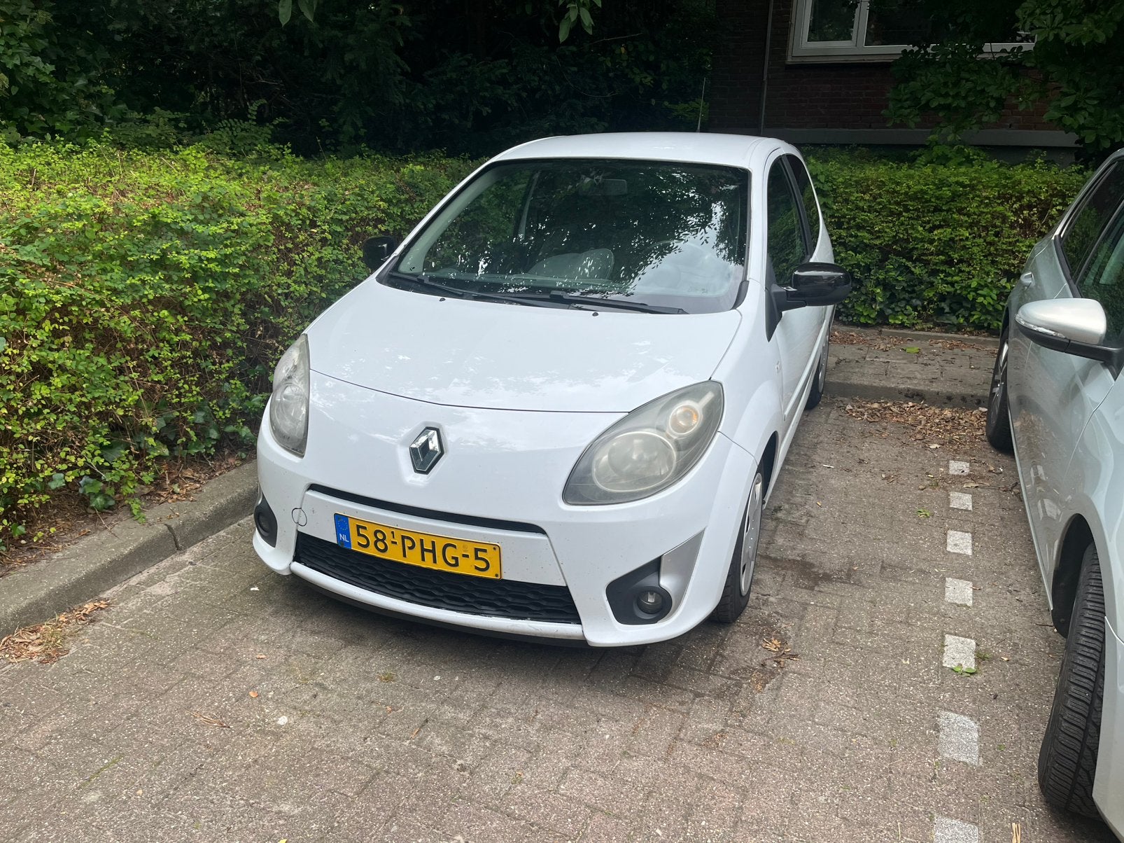 Renault Twingo 1.2 16V 2011 Wit, Auto's, 839 kg, Twingo, 74 pk, 4 cilinders
