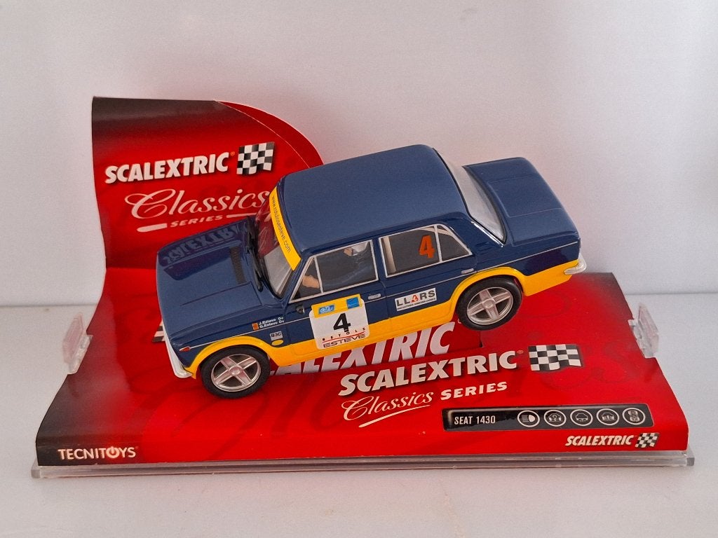 Scalextric 6289 Classics Seat 1430 # 4 J. Esteve, Overige merken, Nieuw, Scalextric, Ophalen of Verzenden