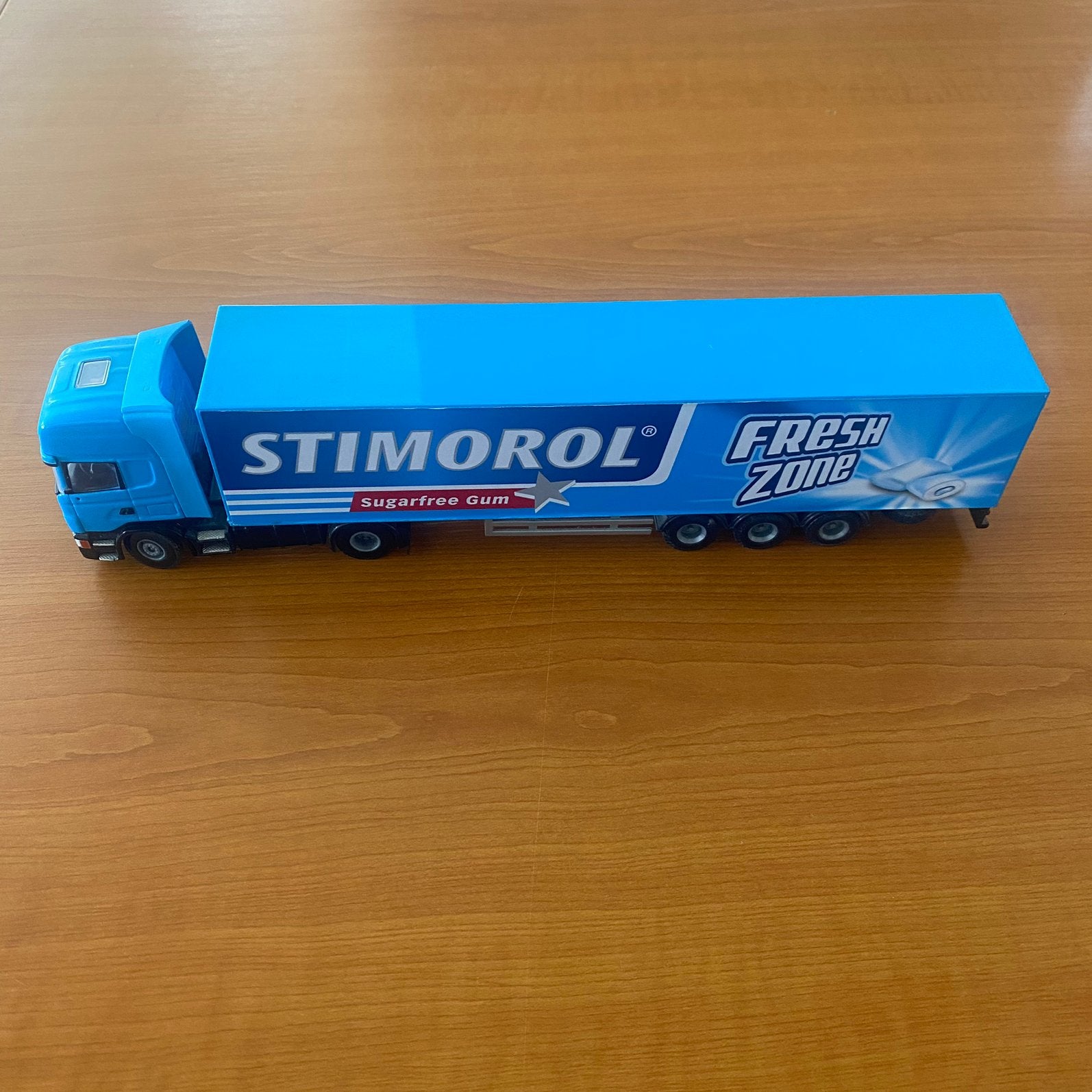 Scania R470 met stimorol trailer ( LionToys ), Ophalen of Verzenden, Gebruikt, Bus of Vrachtwagen, Lion Toys
