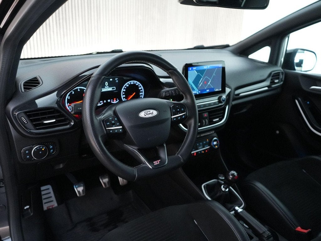 Ford Fiesta ST-3 1.5 200pk |dealer onderhouden|Milltek|Maxto, Voorwielaandrijving, Leder en Stof, Bedrijf, Handgeschakeld