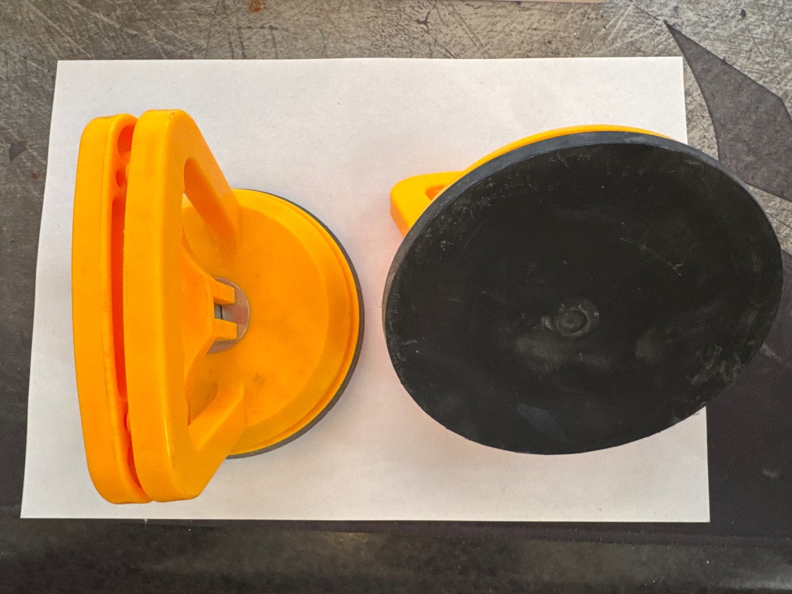 2 zuignappen voor glas en tegels, Doe-het-zelf en Verbouw, Verzenden, Gebruikt, Overige typen