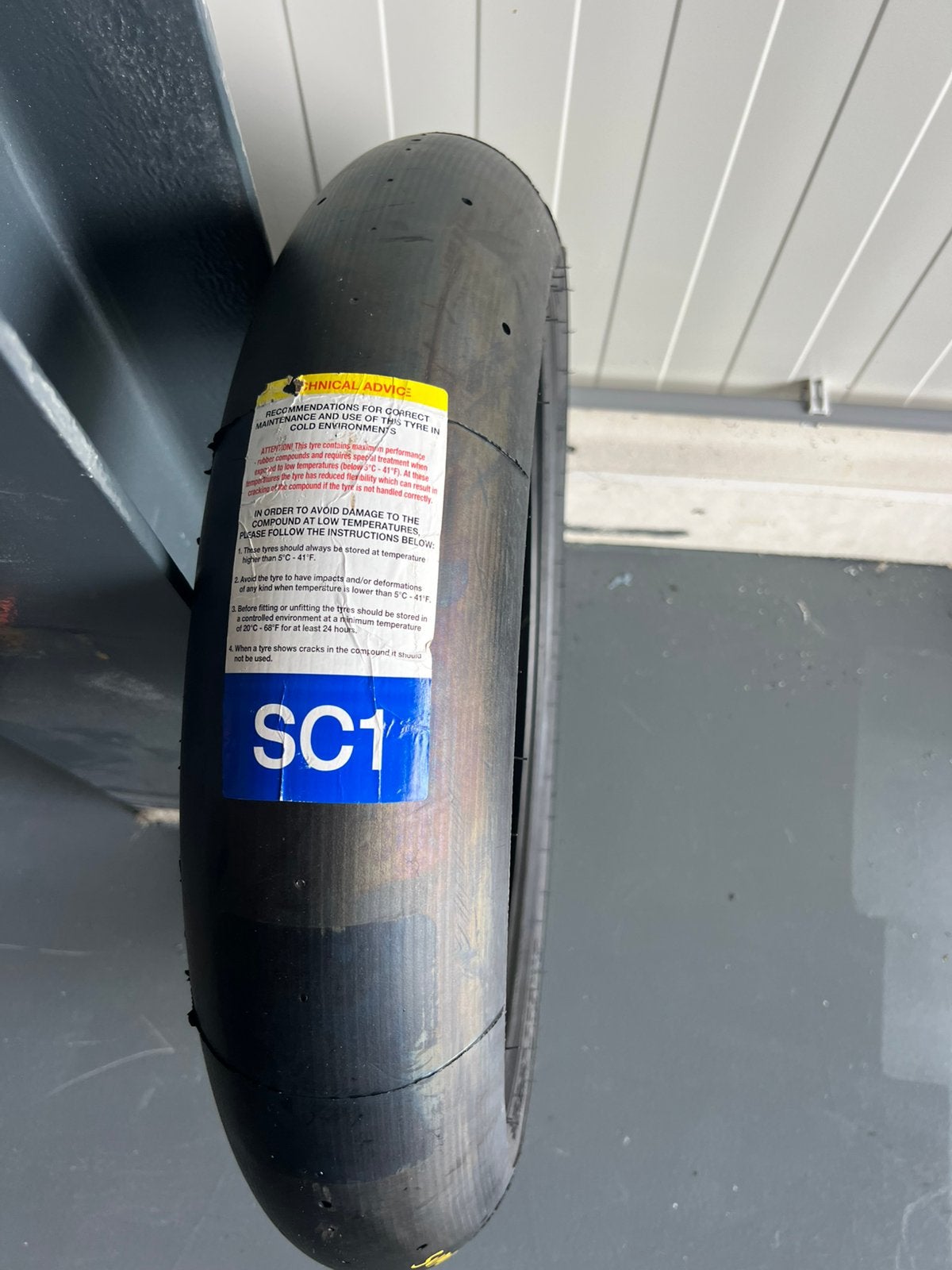 Nieuwe en gebruikte banden. Slicks Pirelli Metzeler, Ophalen of Verzenden