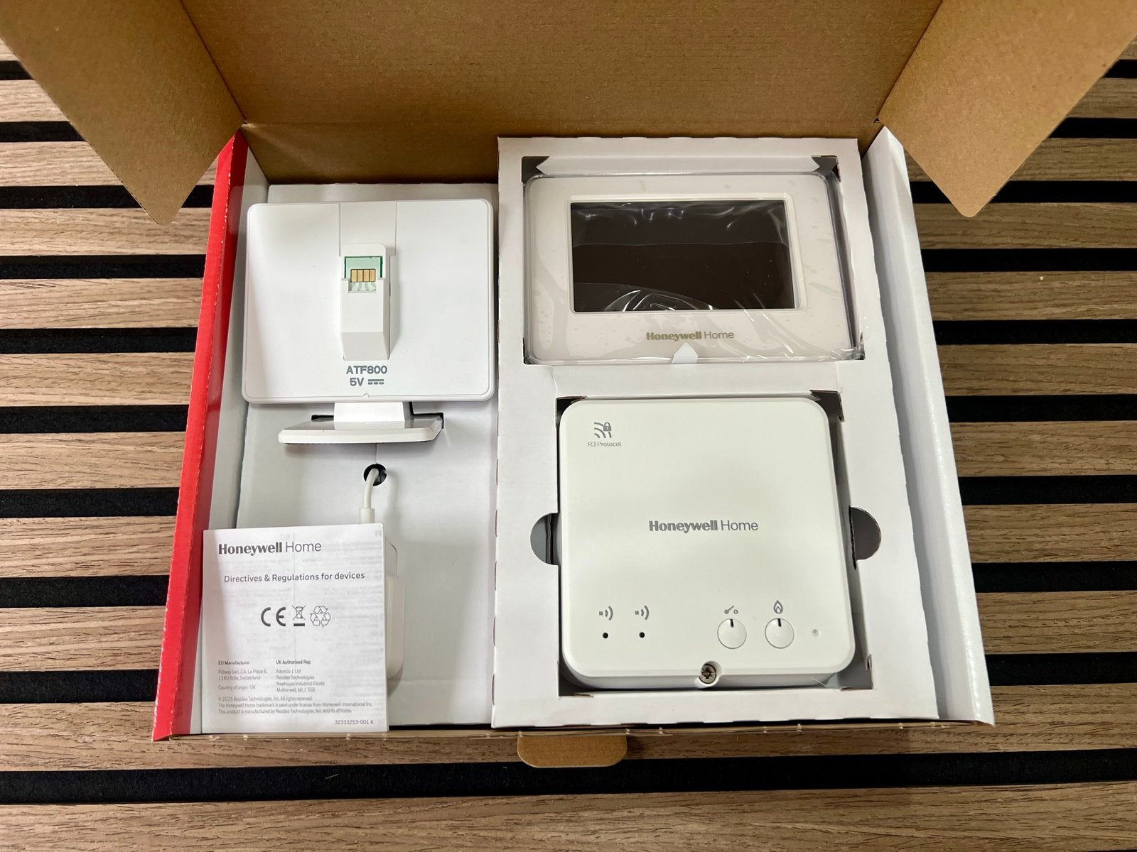 Honeywell Evohome Vloerverwarming System, Doe-het-zelf en Verbouw, Verzenden, Slimme thermostaat, Nieuw